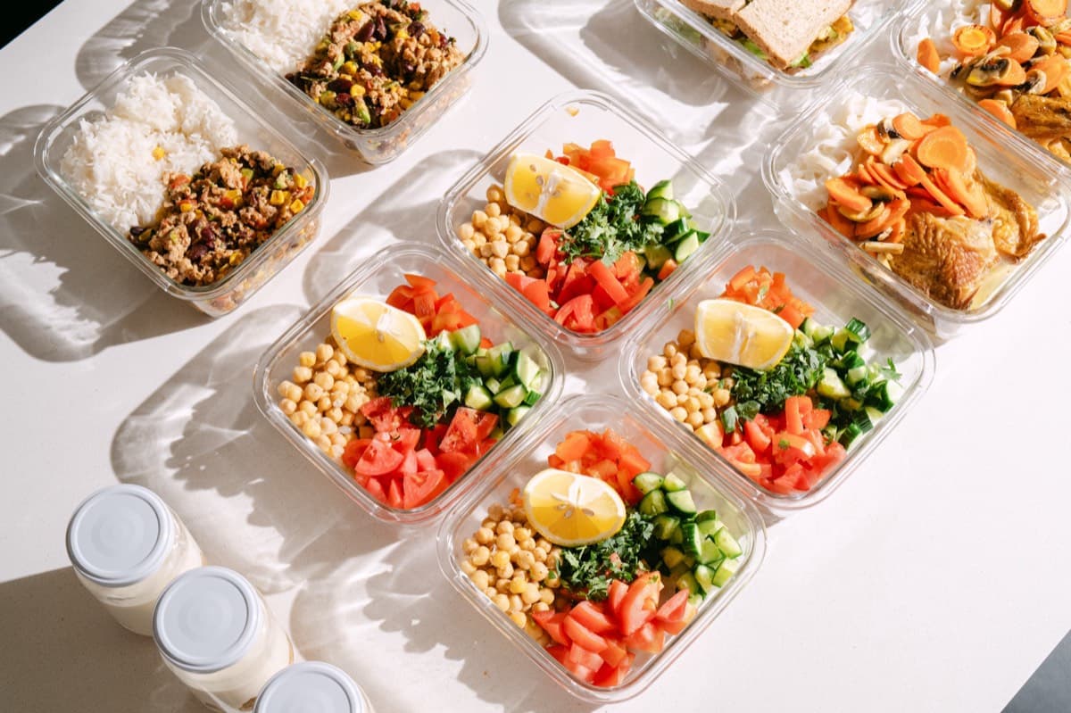 Meal Prep vs Meal Delivery in Cyprus: What's the Difference?